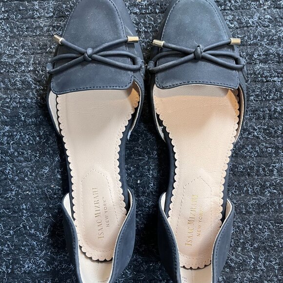 Isaac Mizrahi Black Flats - Picture 2 of 4